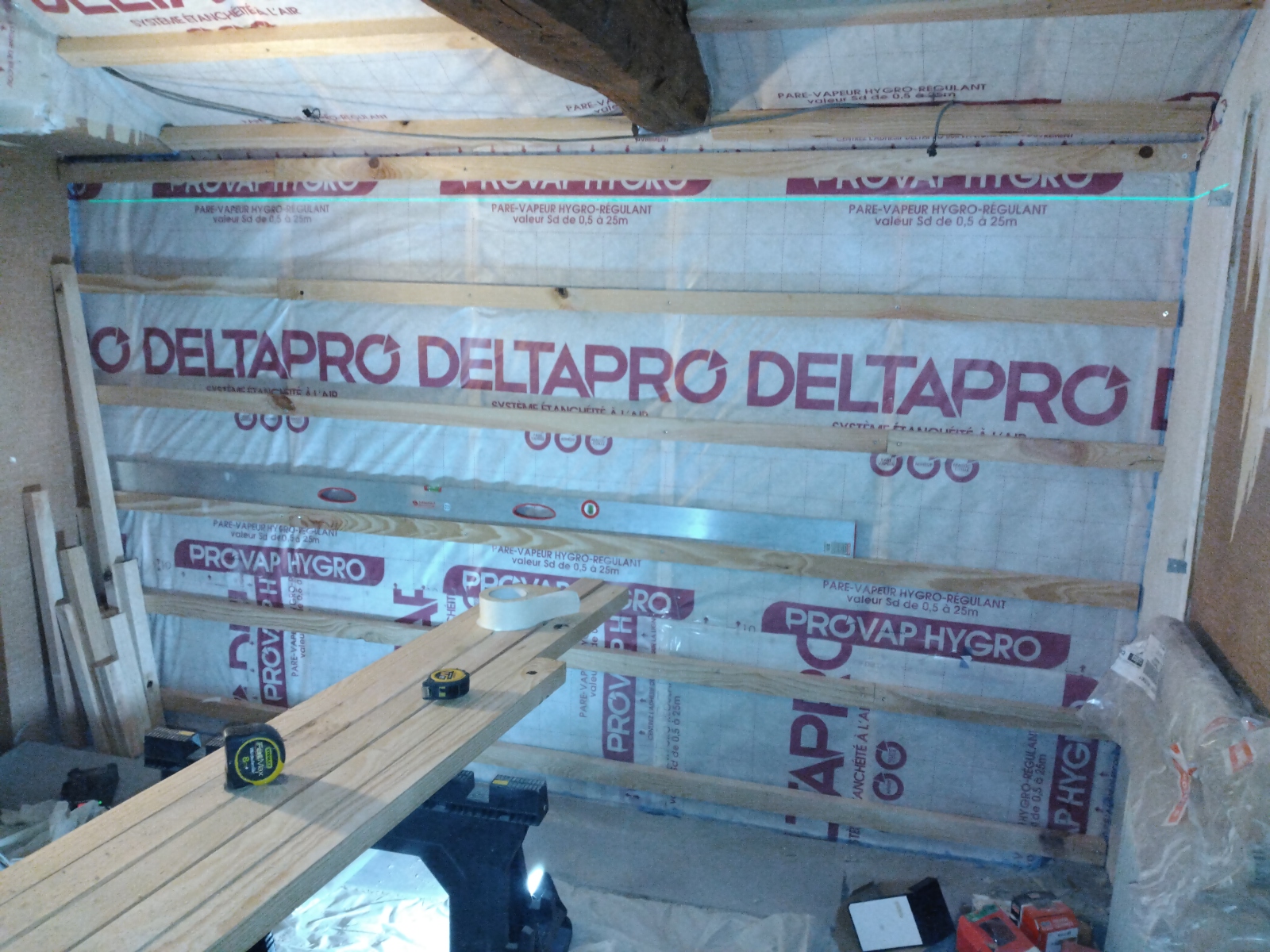 Isolation intérieure de mur et en rampant