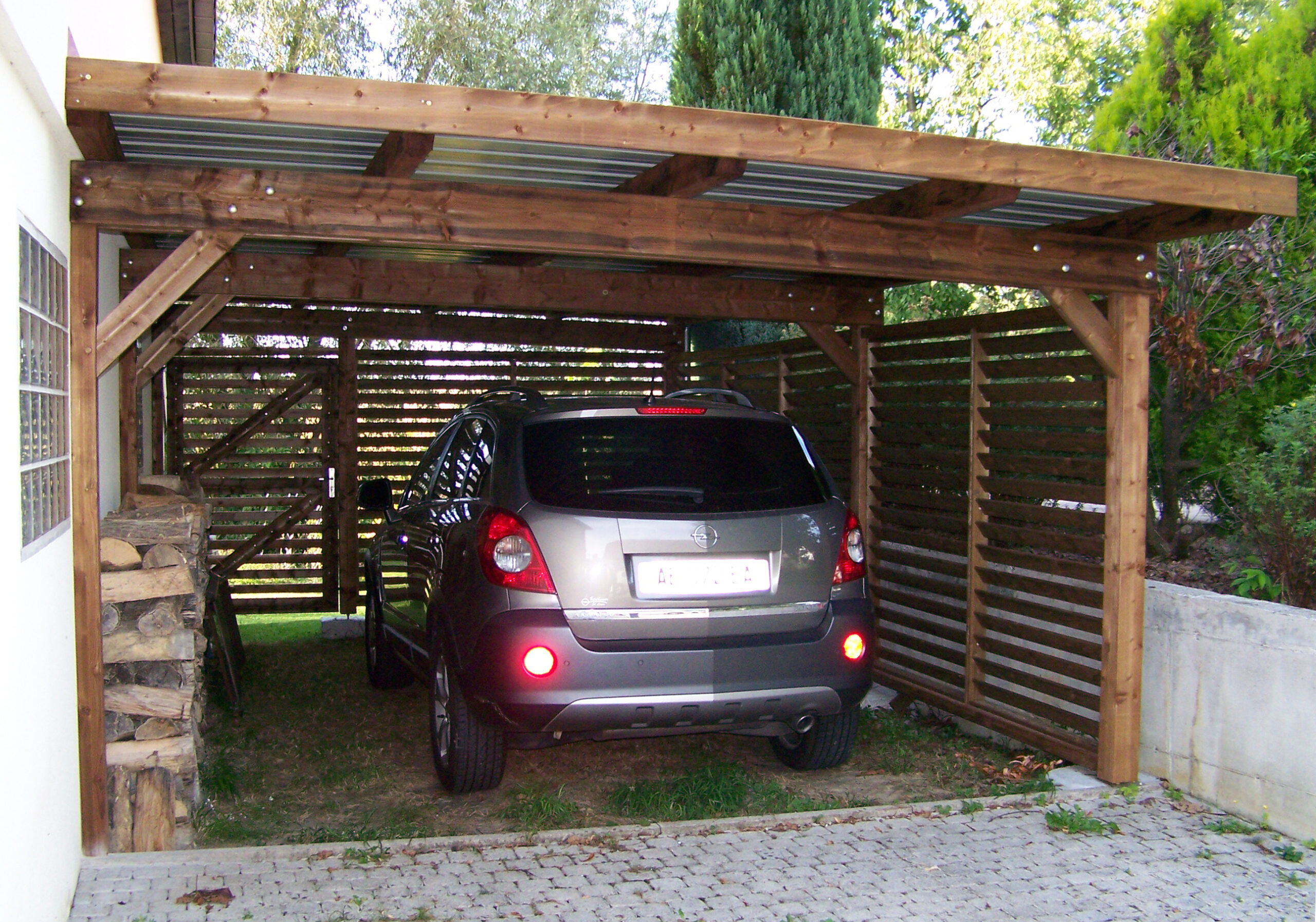 Abri voiture en bac acier